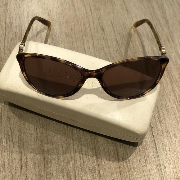 Versace sunglasses - Picture 2 of 4